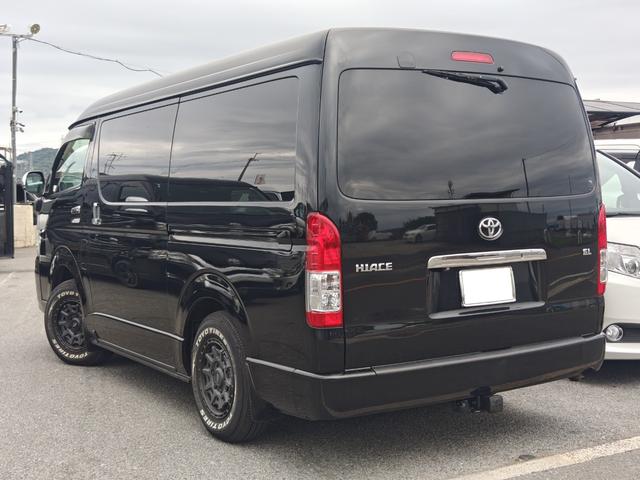 ハイエースワゴン GL 4WD キャンピング仕様公認 REVOシート2脚ロングスライド 2段ベッド FFヒーター サブバッテリー 走行充電 換気扇 ルーフスピーカー ミラー型前後ドラレコ シンク 床下収納 2025年タイヤ(2枚目)