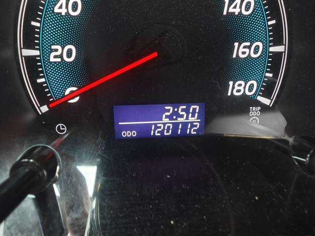 ハイエースワゴン GL 4WD キャンピング仕様公認 REVOシート2脚ロングスライド 2段ベッド FFヒーター サブバッテリー 走行充電 換気扇 ルーフスピーカー ミラー型前後ドラレコ シンク 床下収納 2025年タイヤ(61枚目)