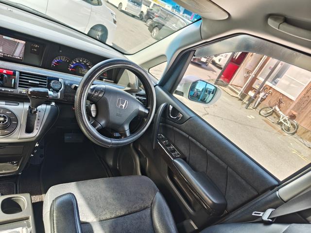 エリシオン GエアロHDDナビスマートセレクション 両側電動ドア 純正ワンセグTV バックカメラ HDMI接続 7人乗 HID ETC 禁煙車両 クリアランスソナー(32枚目)