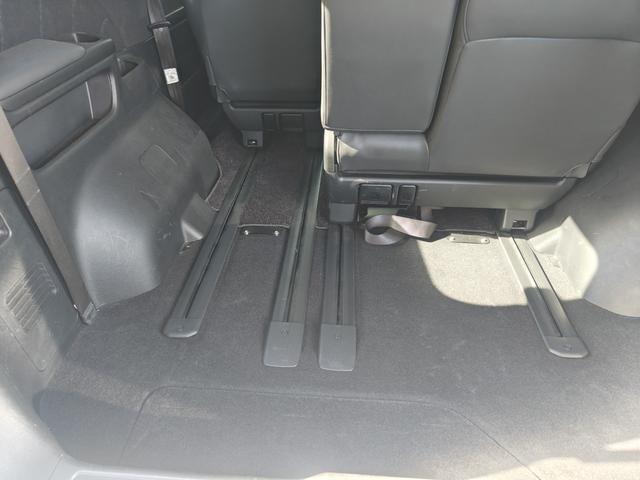 エリシオン GエアロHDDナビスマートセレクション 両側電動ドア 純正ワンセグTV バックカメラ HDMI接続 7人乗 HID ETC 禁煙車両 クリアランスソナー(44枚目)