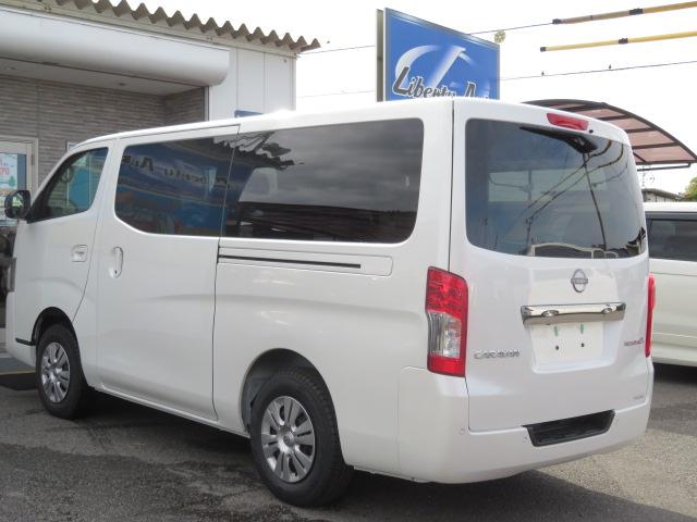 キャラバン ロンググランドプレミアムGX 寒冷地仕様 運転席助手席シートヒーター 左電動スライドドア インテリジェントルームミラー アラウンドビューモニター ハーフレザーシート 4WD 11型ディスプレーオーディオ スクラッチシールド 即納〇(9枚目)