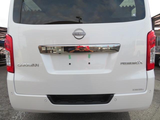 キャラバン ロンググランドプレミアムGX 寒冷地仕様 運転席助手席シートヒーター 左電動スライドドア インテリジェントルームミラー アラウンドビューモニター ハーフレザーシート 4WD 11型ディスプレーオーディオ スクラッチシールド 即納〇(15枚目)