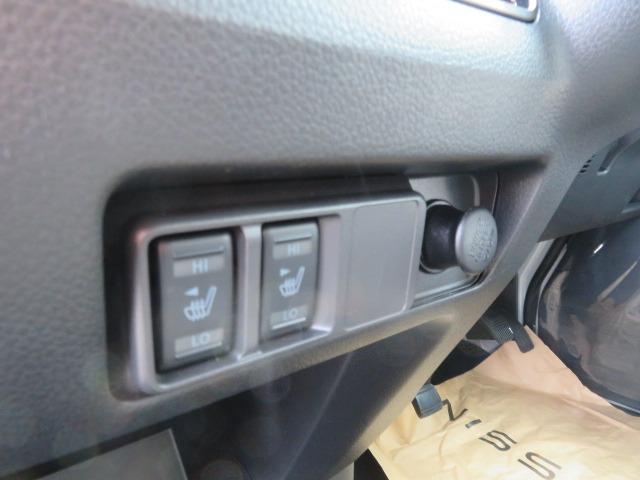 キャラバン ロンググランドプレミアムGX 寒冷地仕様 運転席助手席シートヒーター 左電動スライドドア インテリジェントルームミラー アラウンドビューモニター ハーフレザーシート 4WD 11型ディスプレーオーディオ スクラッチシールド 即納〇(27枚目)