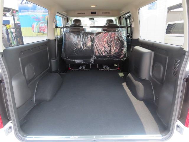 キャラバン ロンググランドプレミアムGX 寒冷地仕様 運転席助手席シートヒーター 左電動スライドドア インテリジェントルームミラー アラウンドビューモニター ハーフレザーシート 4WD 11型ディスプレーオーディオ スクラッチシールド 即納〇(42枚目)