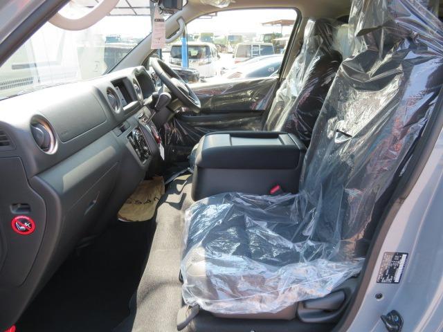 キャラバン ロンググランドプレミアムGX 新車未登録 4WD ディーゼルターボ 寒冷地 オートスライドドア スクラッチシールド アルパイン11型Dオーディオ 全方位運転支援 衝突軽減 アラウンドビューM 車線遺脱 シートヒーター 即納〇(25枚目)