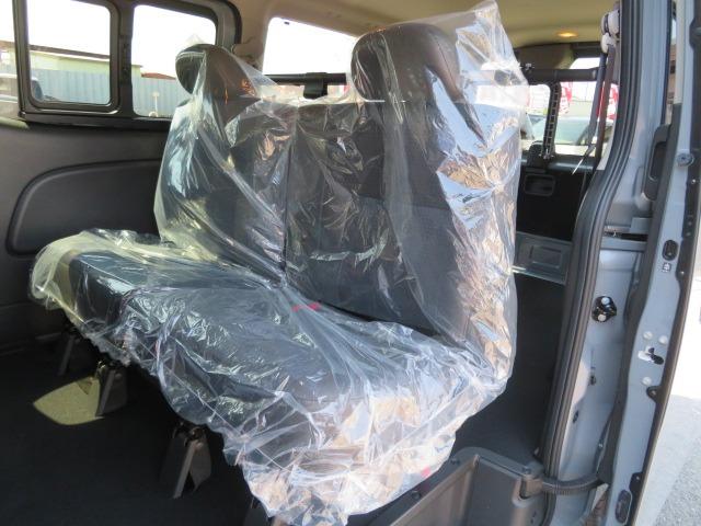 キャラバン ロンググランドプレミアムGX 新車未登録 4WD ディーゼルターボ 寒冷地 オートスライドドア スクラッチシールド アルパイン11型Dオーディオ 全方位運転支援 衝突軽減 アラウンドビューM 車線遺脱 シートヒーター 即納〇(42枚目)