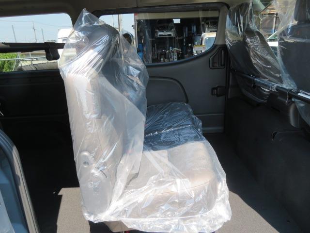 キャラバン ロンググランドプレミアムGX 新車未登録 4WD ディーゼルターボ 寒冷地 オートスライドドア スクラッチシールド アルパイン11型Dオーディオ 全方位運転支援 衝突軽減 アラウンドビューM 車線遺脱 シートヒーター 即納〇(44枚目)