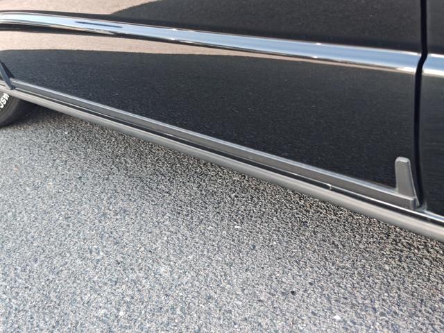 ハイエースバン スーパーGL ダークプライムII ワイドボディ 4WD エアロ 17アルミ リアスライドフロア デジタルインナーミラー パノラミックビューモニター ホワイトレタータイヤ 大型センターコンソール 寒冷地仕様 ナビ フルセグ BT(33枚目)