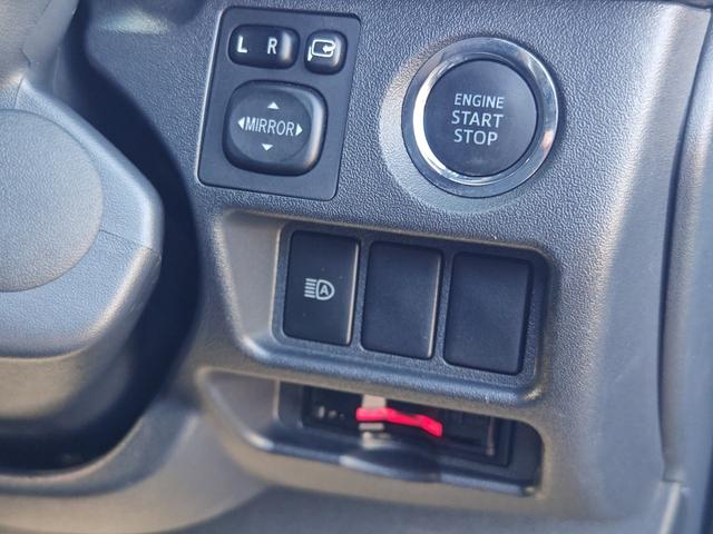 ハイエースバン スーパーGL ダークプライムII ワイドボディ 4WD エアロ 17アルミ リアスライドフロア デジタルインナーミラー パノラミックビューモニター ホワイトレタータイヤ 大型センターコンソール 寒冷地仕様 ナビ フルセグ BT(44枚目)