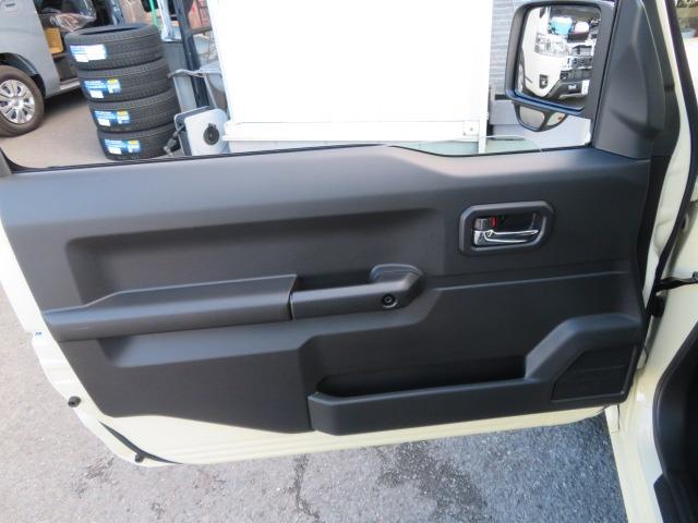 ジムニー XC 5型 マイナーチェンジ後 デユアルセンサーブレーキサポートII IIトーンカラー 切替式4WD 純正16AW シートヒーター サイドエアバッグ LEDライト アダプティブクルーズコントロール(27枚目)