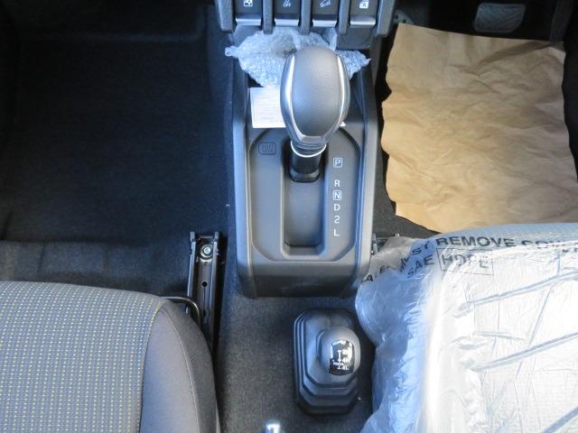 ジムニー XC 5型 マイナーチェンジ後 デユアルセンサーブレーキサポートII IIトーンカラー 切替式4WD 純正16AW シートヒーター サイドエアバッグ LEDライト アダプティブクルーズコントロール(31枚目)