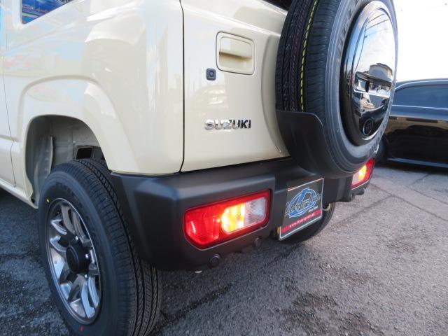 ジムニー XC 5型 マイナーチェンジ後 デユアルセンサーブレーキサポートII IIトーンカラー 切替式4WD 純正16AW シートヒーター サイドエアバッグ LEDライト アダプティブクルーズコントロール(59枚目)