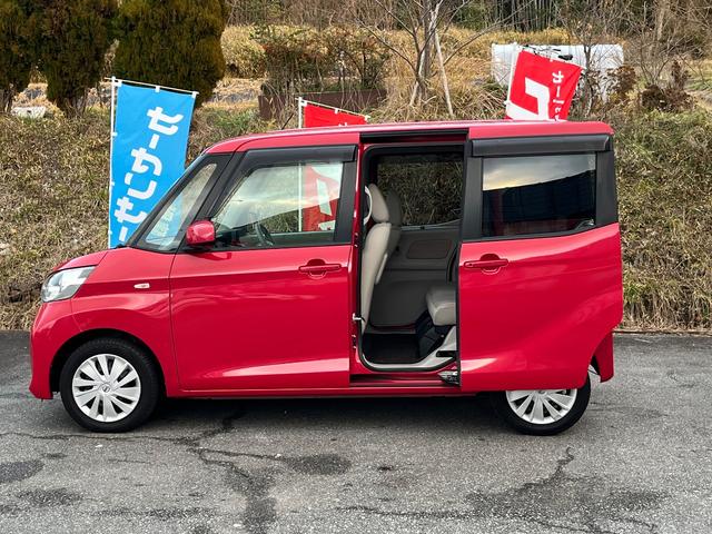 デイズルークス Ｘ　電動ドア　インテリィキー　プッシュスタート　純正ナビ　フルセグＴＶ　バックカメラ（19枚目）