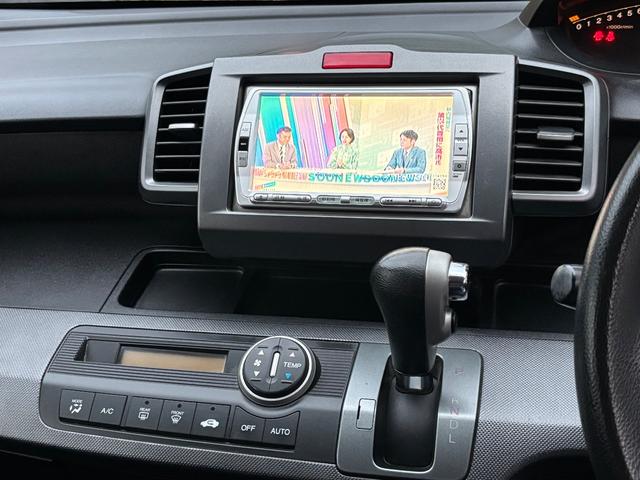 フリード フレックス　ジャストセレクション　パワースライドドア　純正ナビ　地デジ．　バックカメラ　　ＥＴＣ　ＨＩＤ　Ｂｌｕｅｔｏｏｔｈ　ＤＶＤ再生（14枚目）