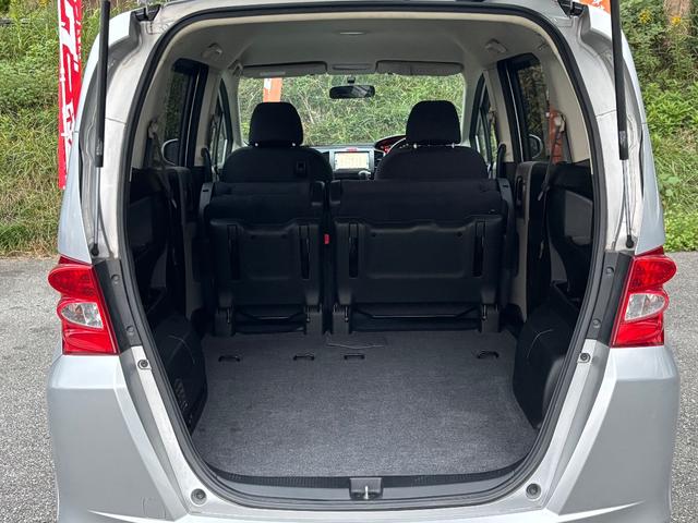 フリード フレックス　ジャストセレクション　パワースライドドア　純正ナビ　地デジ．　バックカメラ　　ＥＴＣ　ＨＩＤ　Ｂｌｕｅｔｏｏｔｈ　ＤＶＤ再生（24枚目）