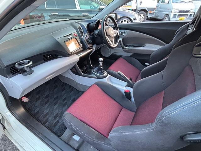 CR-Z α 6速MT 19インチ社外アルミ RECAROシート 社外マフラー ナビ TV バックカメラ クルコン 前後ドラレコ ETC(5枚目)