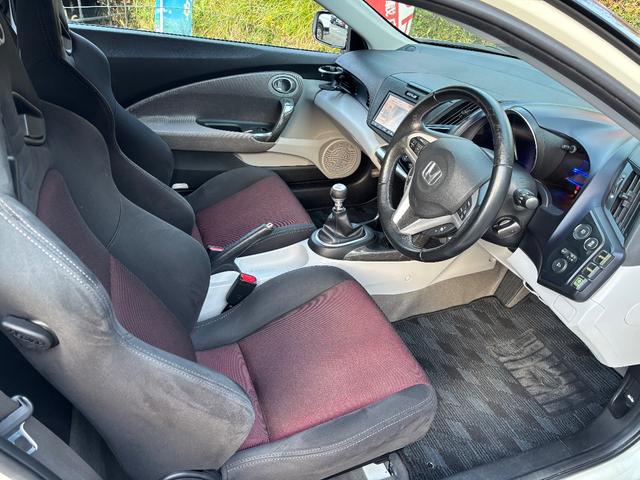 CR-Z α 6速MT 19インチ社外アルミ RECAROシート 社外マフラー ナビ TV バックカメラ クルコン 前後ドラレコ ETC(24枚目)