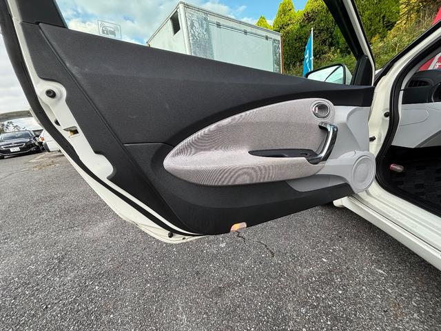 CR-Z α 6速MT 19インチ社外アルミ RECAROシート 社外マフラー ナビ TV バックカメラ クルコン 前後ドラレコ ETC(31枚目)