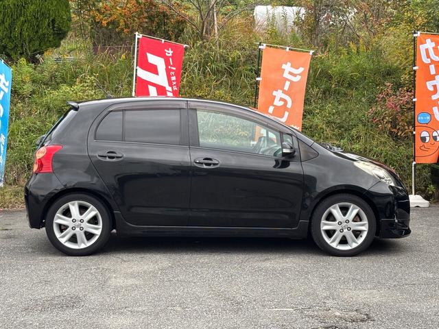 ヴィッツ ＲＳ　社外ナビ　フルセグＴＶ　バックカメラ　Ｂｌｕｅｔｏｏｔｈ　ＥＴＣ　ＨＩＤ（16枚目）