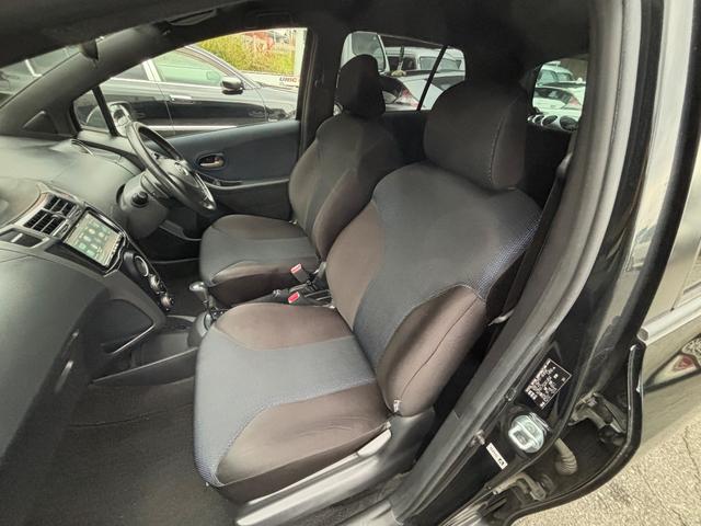 ヴィッツ ＲＳ　社外ナビ　フルセグＴＶ　バックカメラ　Ｂｌｕｅｔｏｏｔｈ　ＥＴＣ　ＨＩＤ（27枚目）