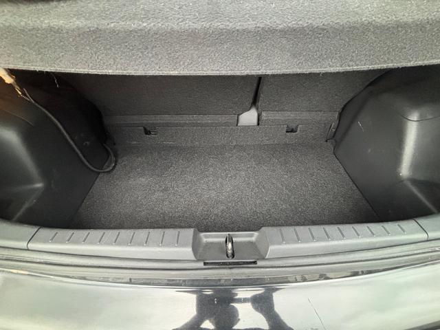 ヴィッツ ＲＳ　社外ナビ　フルセグＴＶ　バックカメラ　Ｂｌｕｅｔｏｏｔｈ　ＥＴＣ　ＨＩＤ（30枚目）