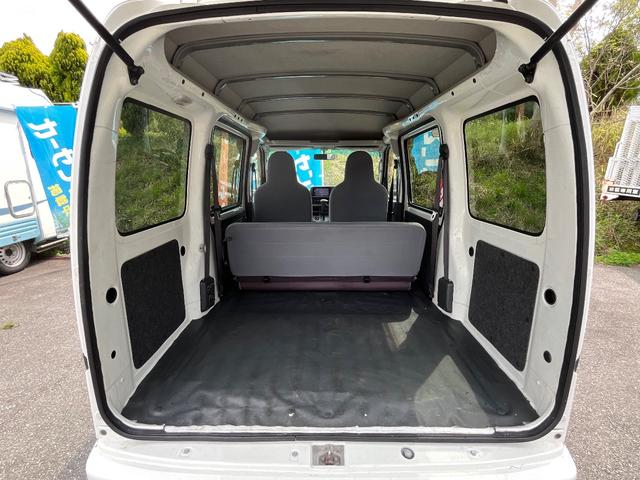 サンバーバン トランスポーター　ナビ　ＴＶ　ＥＴＣ　キーレース　タイミングチェーン式（6枚目）