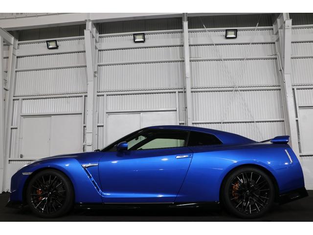 ＧＴ－Ｒ プレミアムエディション　ニスモスポーツリセッティング／ファッショナブルインテリア／ＮＩＳＳＡＮコネクトナビ／フルセグ／２０インチＡＷ／ブレンボ／パワーシート／バックカメラ／パークセンサー／ＥＴＣ（3枚目）