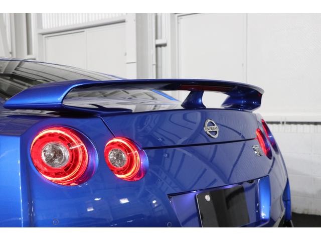 ＧＴ－Ｒ プレミアムエディション　ニスモスポーツリセッティング／ファッショナブルインテリア／ＮＩＳＳＡＮコネクトナビ／フルセグ／２０インチＡＷ／ブレンボ／パワーシート／バックカメラ／パークセンサー／ＥＴＣ（11枚目）