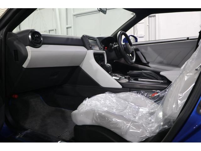 ＧＴ－Ｒ プレミアムエディション　ニスモスポーツリセッティング／ファッショナブルインテリア／ＮＩＳＳＡＮコネクトナビ／フルセグ／２０インチＡＷ／ブレンボ／パワーシート／バックカメラ／パークセンサー／ＥＴＣ（23枚目）