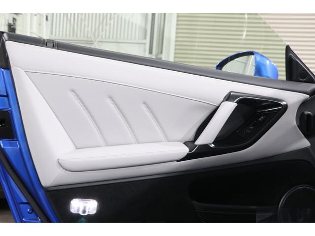 ＧＴ－Ｒ プレミアムエディション　ニスモスポーツリセッティング／ファッショナブルインテリア／ＮＩＳＳＡＮコネクトナビ／フルセグ／２０インチＡＷ／ブレンボ／パワーシート／バックカメラ／パークセンサー／ＥＴＣ（26枚目）