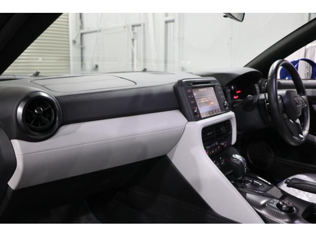 ＧＴ－Ｒ プレミアムエディション　ニスモスポーツリセッティング／ファッショナブルインテリア／ＮＩＳＳＡＮコネクトナビ／フルセグ／２０インチＡＷ／ブレンボ／パワーシート／バックカメラ／パークセンサー／ＥＴＣ（42枚目）