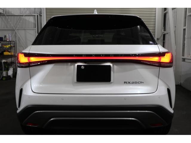 ＲＸ ＲＸ３５０ｈ　バージョンＬ　ＳＣ後モデル／サンルーフ／１２．３ＴＦＴ液晶メーター／デジタルインナーミラー／ドライブレコーダー／ダークグレーメタリック切磋光輝２１インチＡＷ／シートヒーターベンチレーション全席／ＨＵＤ／ＥＴＣ（4枚目）