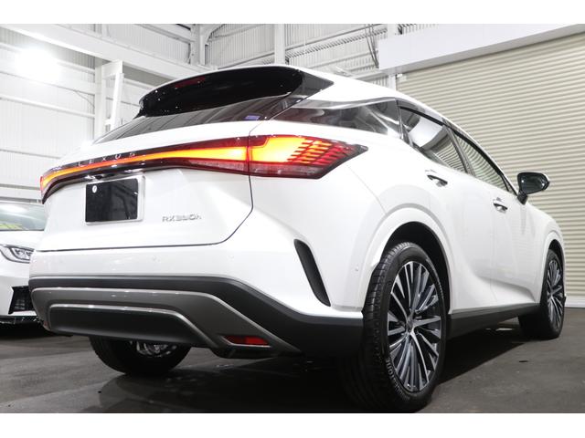 ＲＸ ＲＸ３５０ｈ　バージョンＬ　ＳＣ後モデル／サンルーフ／１２．３ＴＦＴ液晶メーター／デジタルインナーミラー／ドライブレコーダー／ダークグレーメタリック切磋光輝２１インチＡＷ／シートヒーターベンチレーション全席／ＨＵＤ／ＥＴＣ（7枚目）