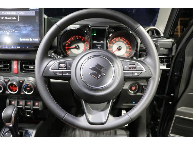 ジムニーノマド ＦＣ　アルパインナビ／アルパインＤミラー／ＤＥＬＴＡ　ＦＯＲＣＥ　ＯＶＥＲＬＡＮＤＥＲ１６ＡＷ／ＯＰＥＮ　ＣＯＵＮＴＲＹタイヤ／シートカバー／Ｐセンサー／セーフティーサポート／ＬＥＤヘッドランプ／スポイラー（24枚目）