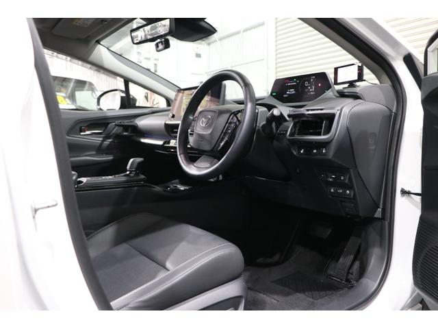 プリウス Z ワンオーナー/モデリスタフルエアロ/パノラマルーフ/Dインナーミラー+ドラレコ/ディスプレイオーディオプラス/シートヒーターベンチレーション/パノラミックビューモニター/ブラインドスポットモニター(10枚目)