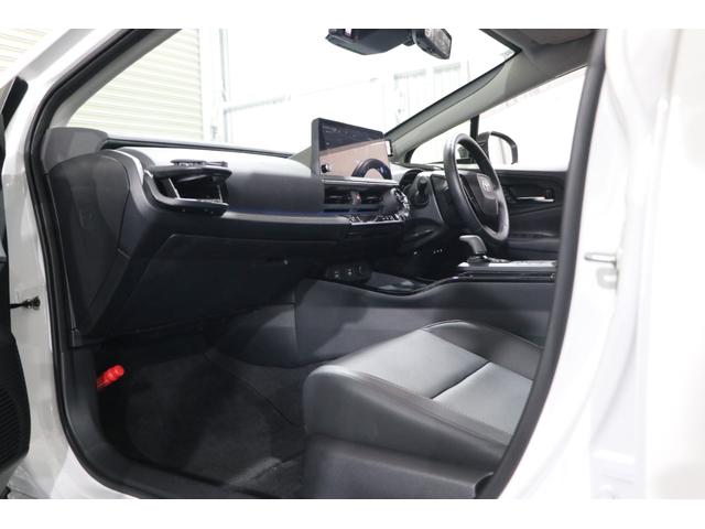 プリウス Z ワンオーナー/モデリスタフルエアロ/パノラマルーフ/Dインナーミラー+ドラレコ/ディスプレイオーディオプラス/シートヒーターベンチレーション/パノラミックビューモニター/ブラインドスポットモニター(13枚目)