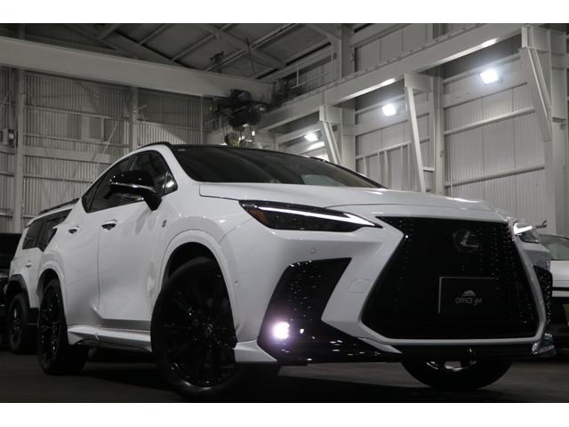 ＮＸ ＮＸ３５０ｈ　Ｆスポーツ　ＴＲＤエアロ／内装ヘーゼル／パノラマルーフ／オレンジキャリパー／デジタルインナーミラー／ワンオーナー／１４型ナビ／３６０カメラ／シートヒータークーラー／ヘッドアップディスプレイ／３眼ＬＥＤヘッドラント（2枚目）