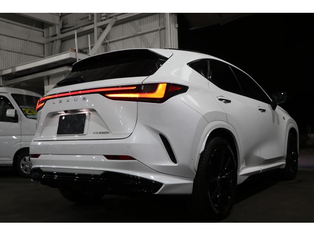 ＮＸ ＮＸ３５０ｈ　Ｆスポーツ　ＴＲＤエアロ／内装ヘーゼル／パノラマルーフ／オレンジキャリパー／デジタルインナーミラー／ワンオーナー／１４型ナビ／３６０カメラ／シートヒータークーラー／ヘッドアップディスプレイ／３眼ＬＥＤヘッドラント（5枚目）