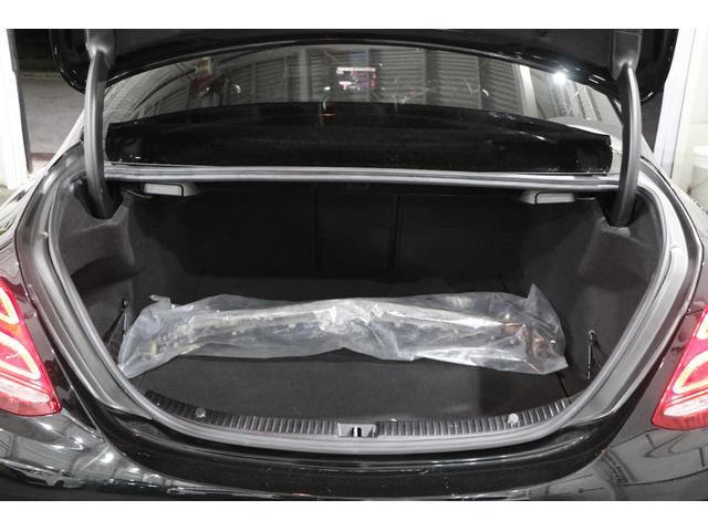 Cクラス C200アバンギャルド AMGライン レザーエクスクルーシブパッケージ/ヘッドアップディスプレイ/黒革シート/パークトロニック/シートヒーター/パワートランク/純正18インチAW/LEDライト(8枚目)