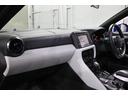 プレミアムエディション　ニスモスポーツリセッティング／ファッショナブルインテリア／ＮＩＳＳＡＮコネクトナビ／フルセグ／２０インチＡＷ／ブレンボ／パワーシート／バックカメラ／パークセンサー／ＥＴＣ（42枚目）