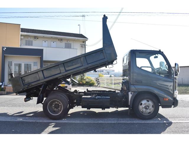 日野 デュトロ