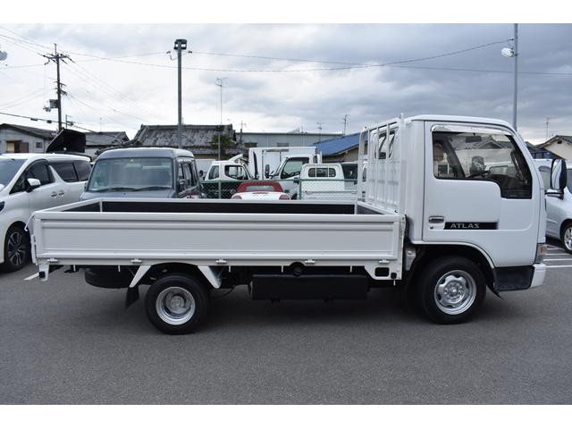 ロングＤＸ　ＰＳ　ＰＷ　ＡＴ　積載１５００ｋｇ　新免許対応車　フォグランプ　ＥＴＣ　電格ミラー　後輪ダブルタイヤ　排気量２０００ｃｃ　乗員定員３人(25枚目)