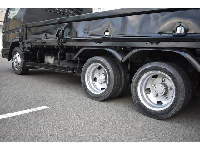 キャンター 　ＰＳ　ＰＷ　４．９ＤＴ　６ＭＴ　３軸　積載４１５０ｋｇ　導風板　リアエアサス　荷台鉄板　あおり開閉補助装置　オリジナルシートカバー　ロープ穴　フォグランプ　作業灯　荷台寸法長さ４３５ｃｍ　幅２０７ｃｍ（34枚目）