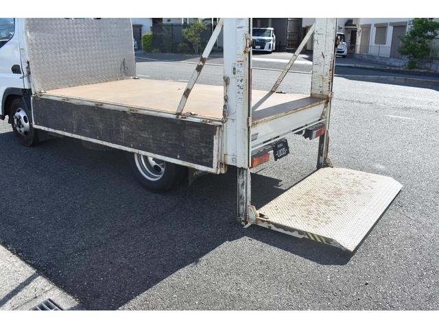 ＰＳ　ＰＷ　３．０ＤＴ　５ＭＴ　積載２０００ｋｇ　ＰＳ　ＰＷ　３．０ＤＴ　５ＭＴ　積載２０００ｋｇ　垂直式パワーゲート　ハイリフト　フォグランプ　電格ミラー　リアＷタイヤ　荷台鉄板架装　背面縞板(27枚目)