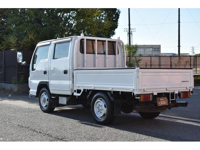 エルフトラック ＰＳ　ＰＷ　２．５ＤＴ　５ＡＴ　４ＷＤ　積載１２５０ｋｇ　ＰＳ　ＰＷ　２．５ＤＴ　５ＡＴ　４ＷＤ　積載１２５０ｋｇ　ＥＴＣ　パートタイム４ＷＤ　リアヒーター　荷台寸法が長さ２０８ｃｍ　幅１６２ｃｍ　高さ３８ｃｍ（31枚目）