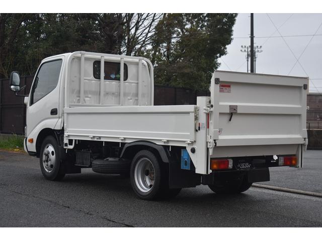 トヨエース ４．０ＤＴ　６ＡＴ　積載２０００ｋｇ　８００ｋｇ型垂直ＰＧ　ＰＳ　ＰＷ　ＥＴＣ　電格ミラー　ミラーヒーター　ＴＲＣスイッチ　車線逸脱センサー　スマートキー　フォグランプ　ＮＯＸｐｍ適合　総重量４４０５ｋｇ（26枚目）