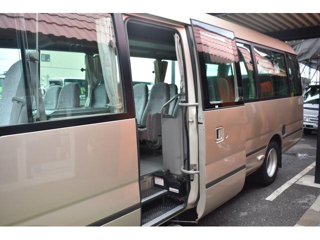 コースター ＥＸ　４．０ＤＴ　ＡＴ　２９人乗り　自動ドア　オートステップ　マイクロバス　Ｎｏｘ適合　車両総重量５４０５ｋｇ　４．０ＤＴ　ＡＴ　２９人乗り　自動ドア　オートステップ　リクライニングシート　ＥＴＣ　エアサス（19枚目）