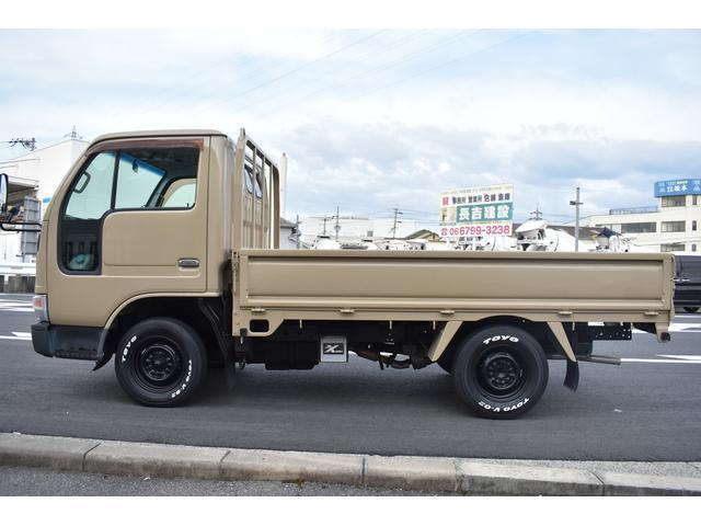 　ベージュカスタム車両　積載１３００ｋｇ　新免許対応　ＰＳ　ＰＷ　ＡＴ　荷台波板　車両総重量２９１５ｋｇ　ホワイトレター風カスタム(34枚目)