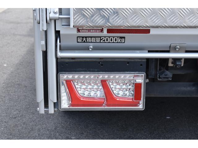 トヨエース フルジャストロー　５ＭＴ　垂直ＰＧ　揚力８００ｋｇ　積載２０００ｋｇ　両側電格ミラー　フルセグＴＶナビ　社外テールランプ　デジタルインナーミラー　総重量４６１５ｋｇ　ミラーヒーター　助手席エアバック（29枚目）