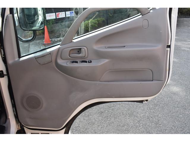 トヨエース ロングシングルジャストロー　積載１５００Ｋｇ　４ＡＴ　車両総重量３３２５ｋｇ　３．５ｔ未満普通免許ＯＫ　長さ約４６９ｃｍ幅１６９ｃｍ高さ１９８ｃｍ　Ｗタイヤ（6枚目）